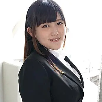 Pwife-712 Yui